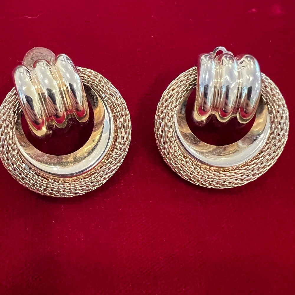 Vintage Gold Plated Mesh Hoop clip earrings